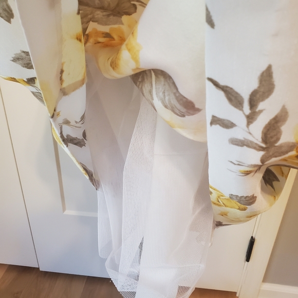 Gorgeous Jessica Howard Dress - Picture 4 of 9